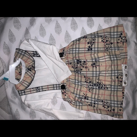 Baby girl Burberry set - Picture 3 of 3